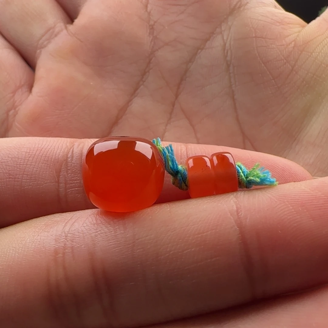 南红玛瑙未镶嵌老型11.7*10.3，隔片6.5*3.4