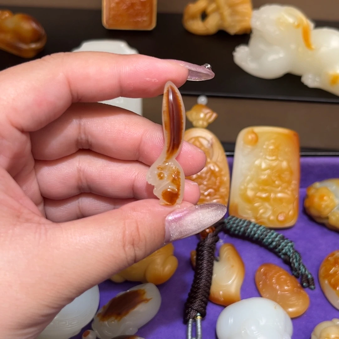 和田玉未镶嵌颈饰程****漂