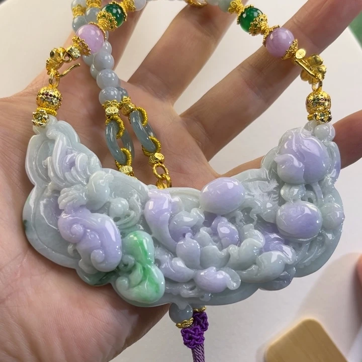 翡翠吊坠(赠链)未镶嵌代编织