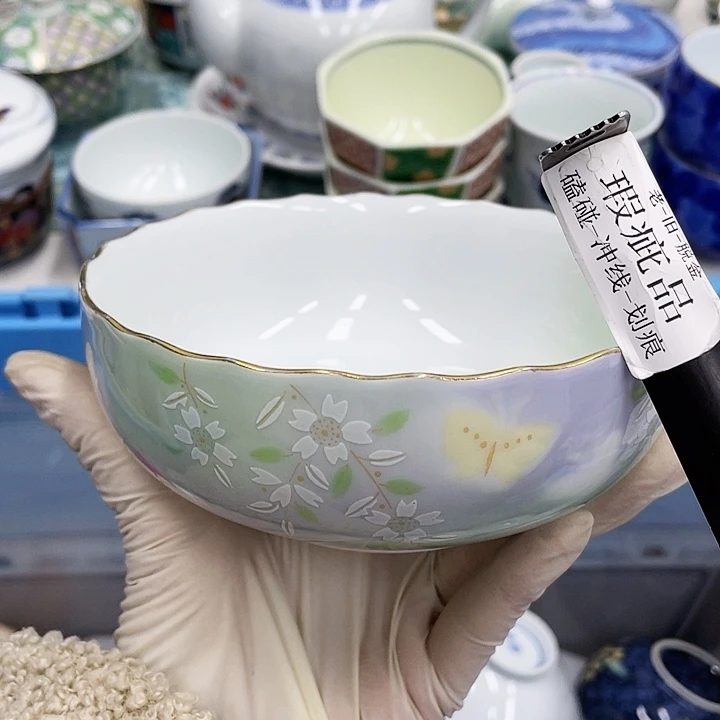 佳****?50 -28包邮，默认微瑕，完美慎入