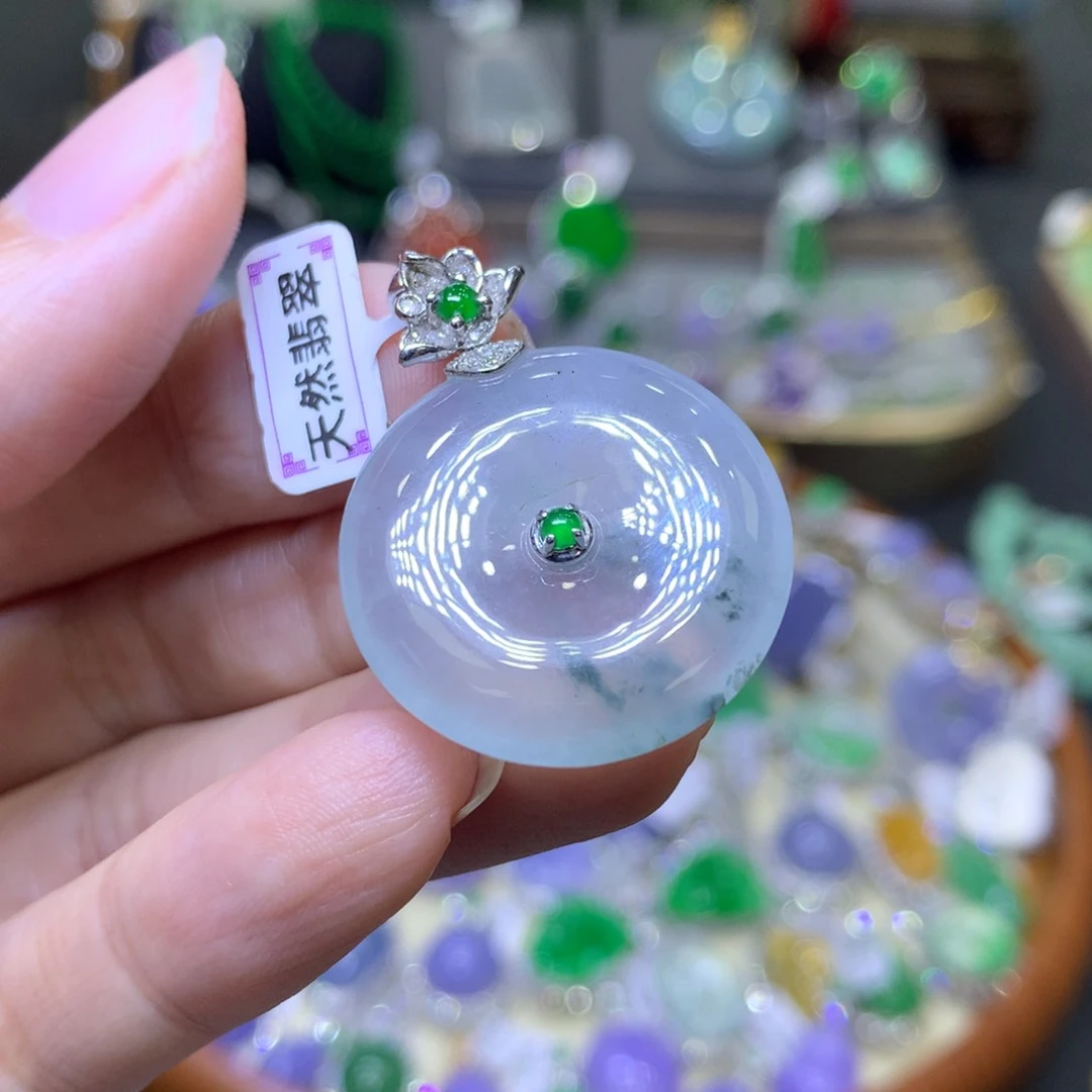 翡翠18K金镶嵌颈饰翡翠吊坠项链