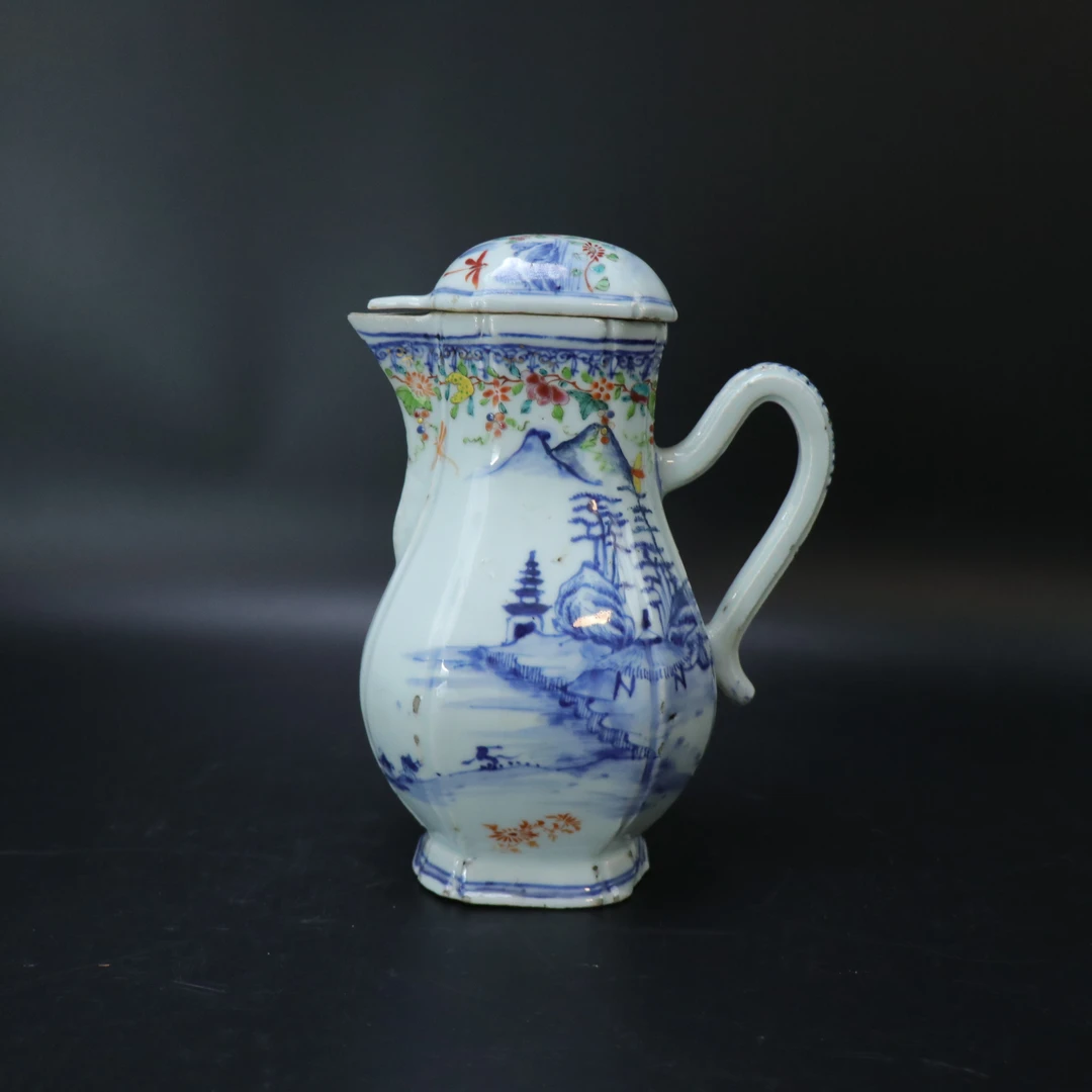 Lot.25100737清乾隆青花加彩亭台楼阁山水纹执壶 高：约22.7cm