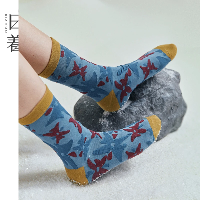 日着原创设计袜子2025秋季新款女雪莲提花撞色舒适中筒袜RD8154P3