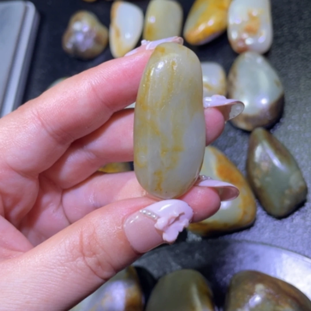 【闪购商品】颈饰未镶嵌和田玉