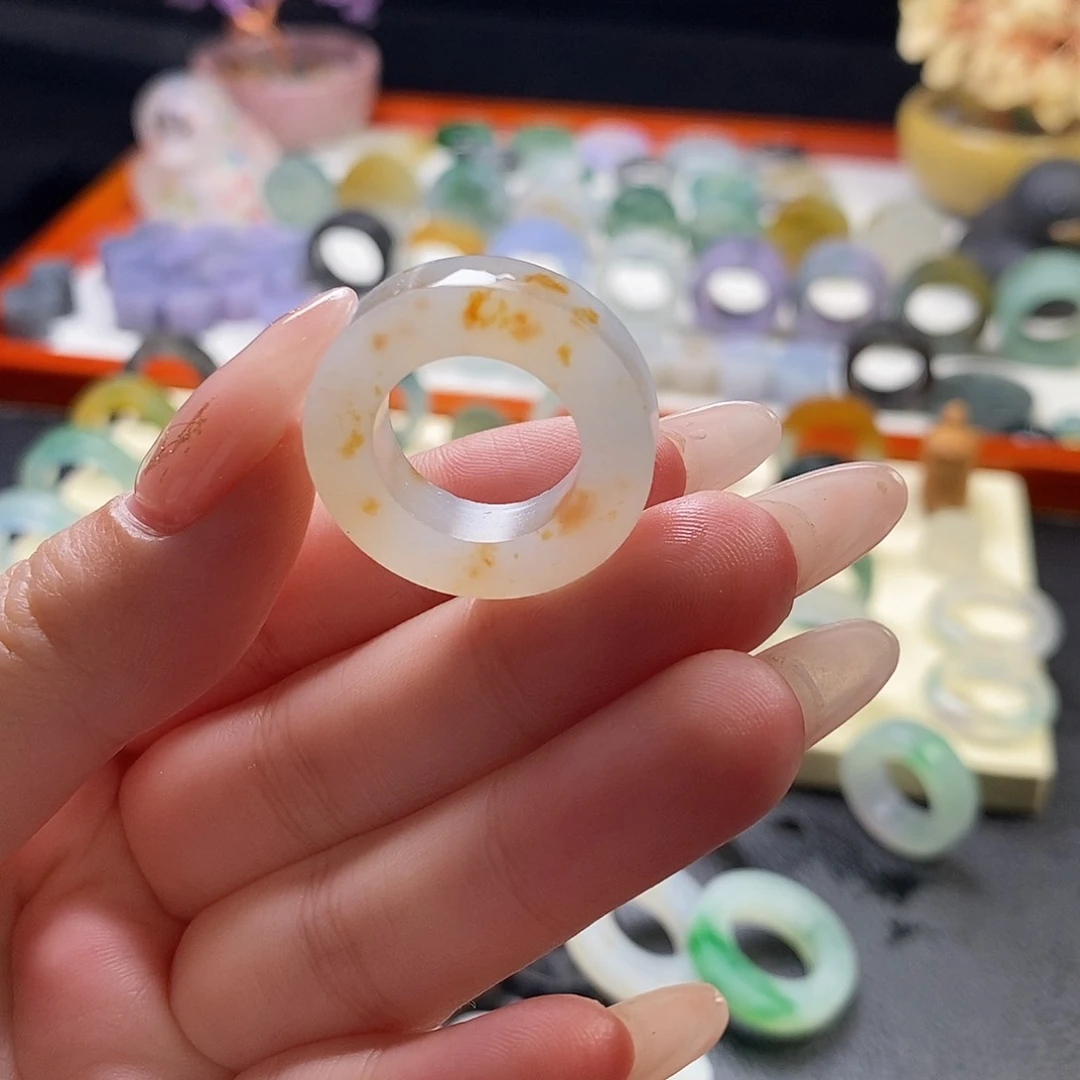 定制翡翠未镶嵌翡翠