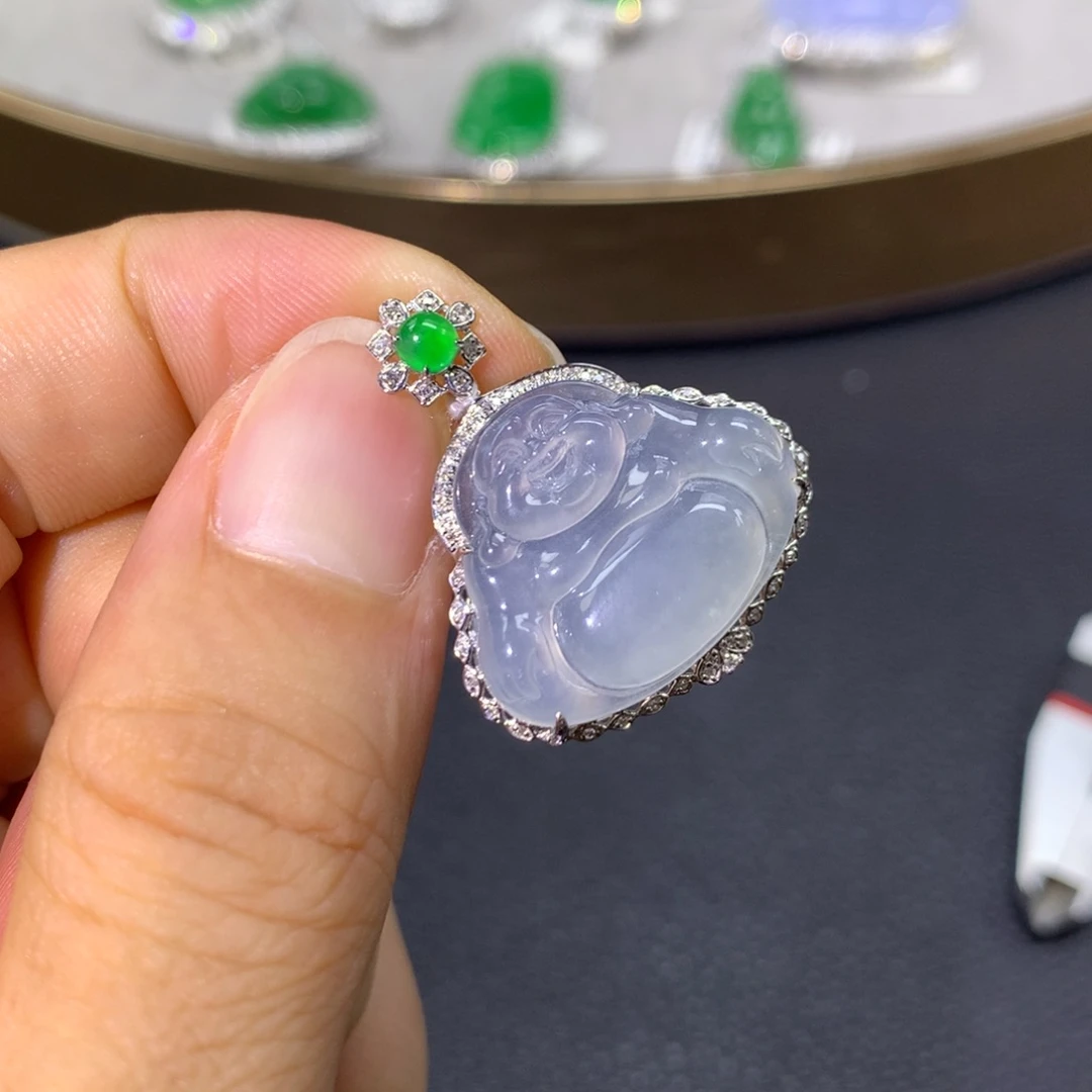 翡翠18K金镶嵌颈饰翡翠