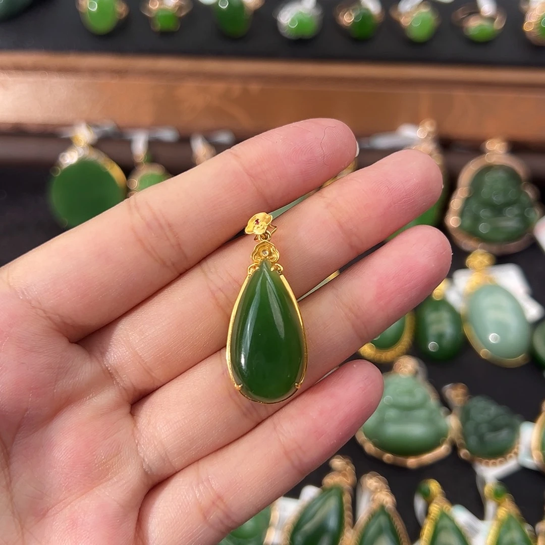 和田玉（碧玉）18K金镶嵌吊坠(不含链)
