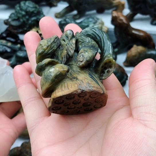 岫岩河磨玉（透闪石质玉）把件未镶嵌