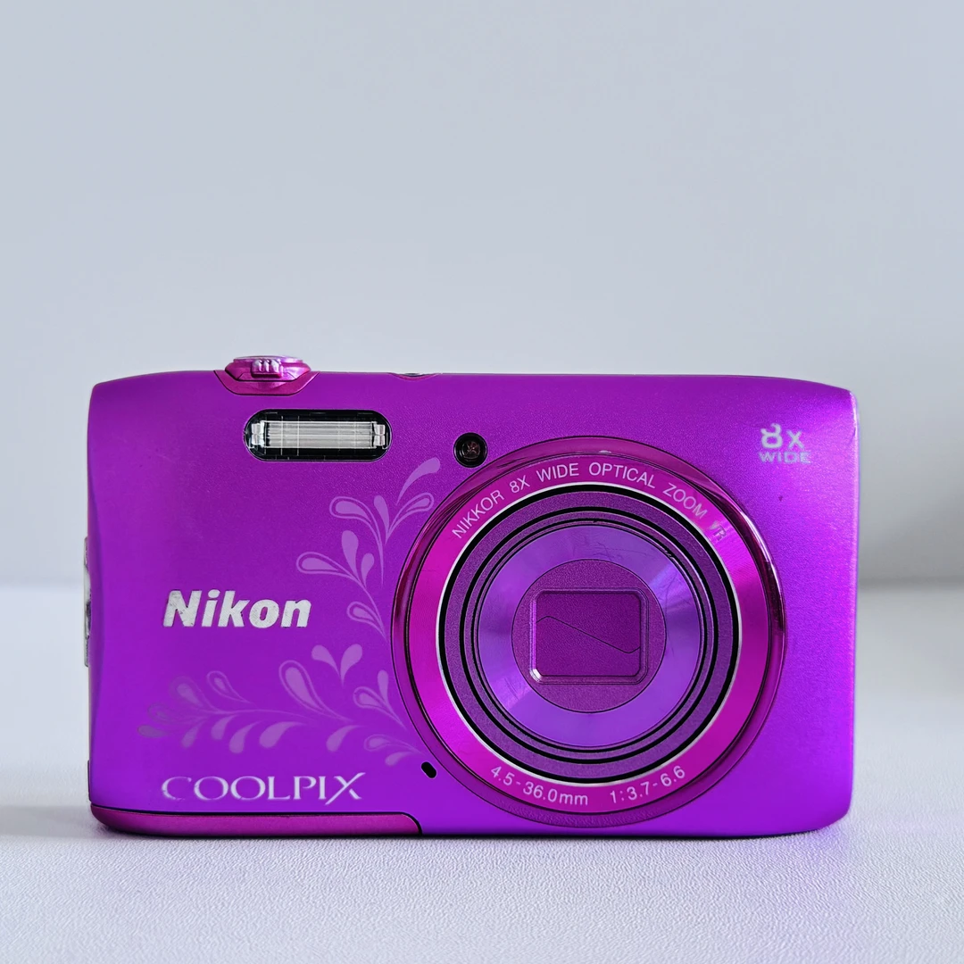 95新 Nikon/尼康 s3600 2005w像素8倍光学变焦