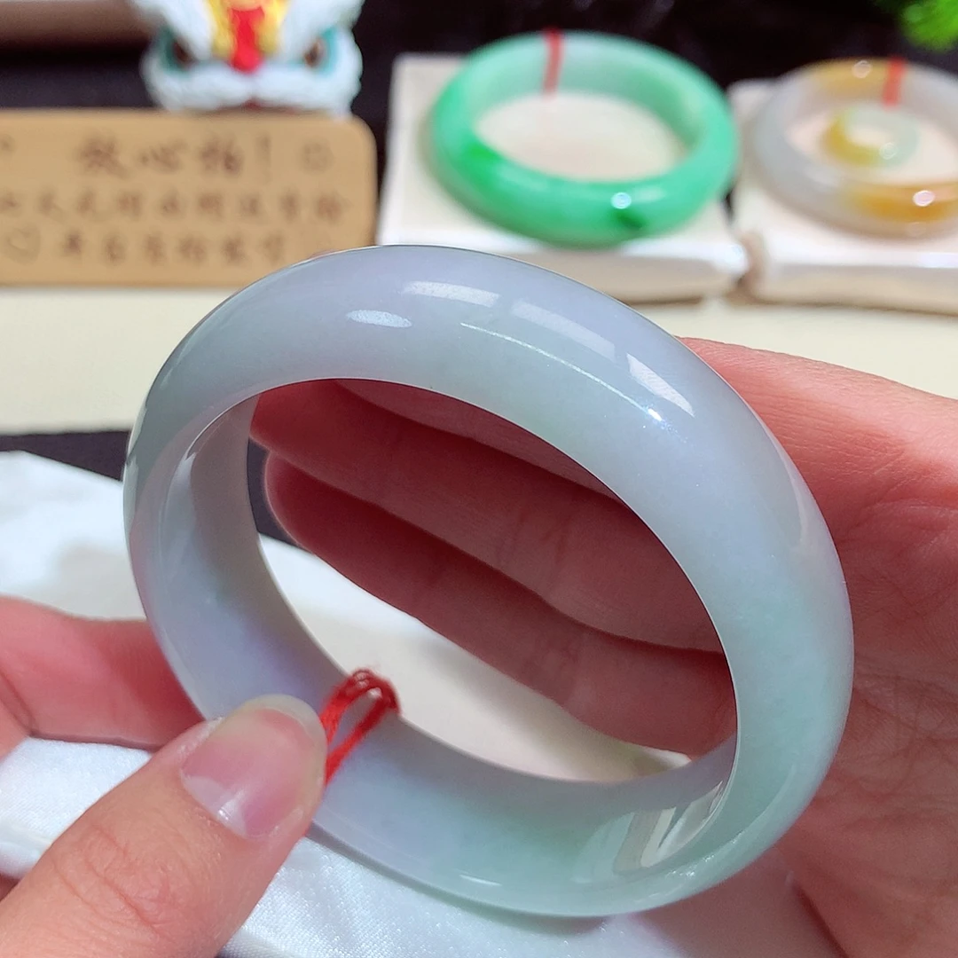 翡翠未镶嵌手镯7048