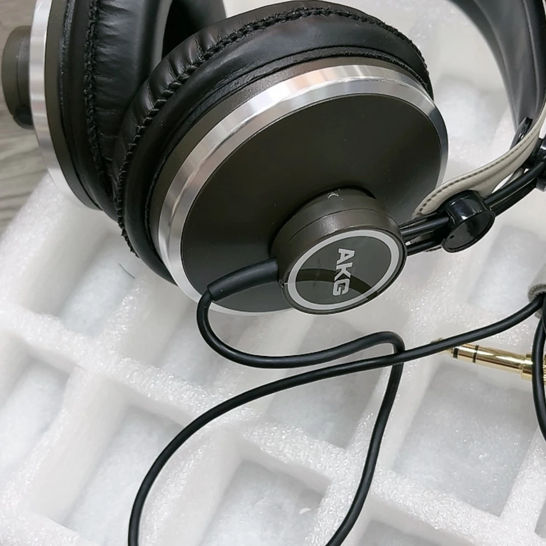 【闪购商品】99新AKG 272HD