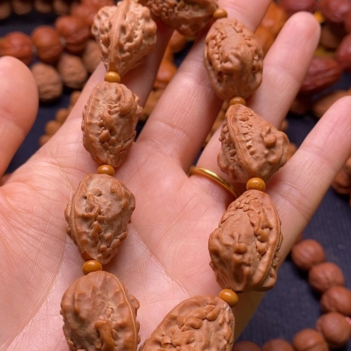 【闪购商品】吊坠文玩核桃春*麒麟角白茬手串