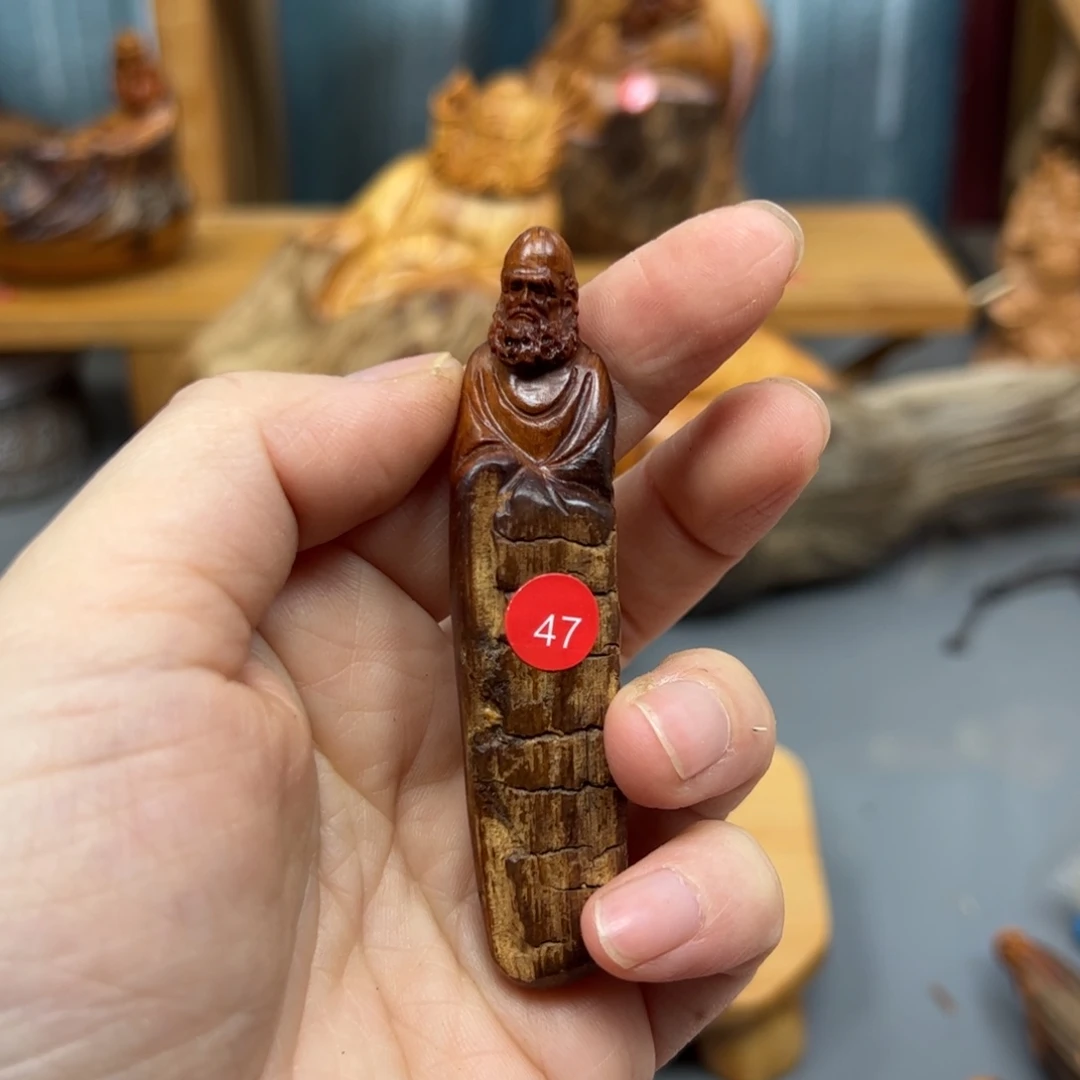 随***旦木崖柏木摆件手把件，