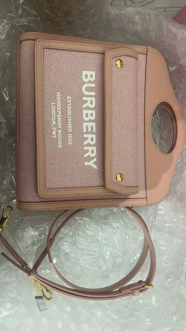95新 BURBERRY/博柏利 粉色牛皮pocket邮差包 配件：肩带 15018890
