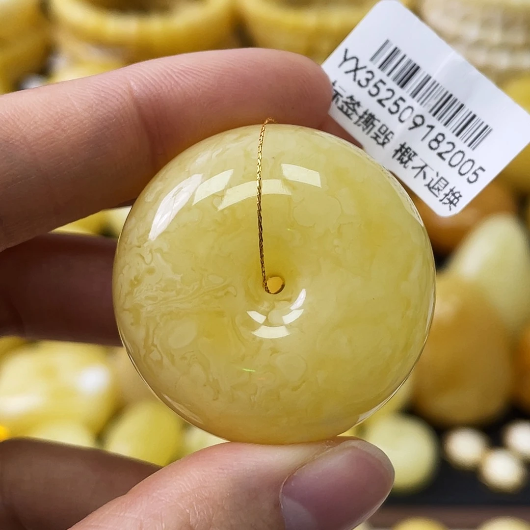 琥珀未镶嵌珠宝奇石35.3*18.5mm浓蜡妖花扣子 瑕