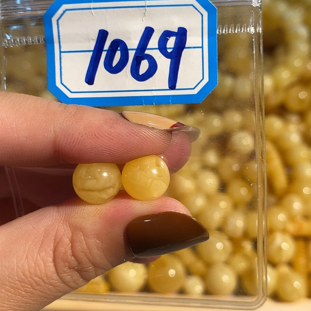 未镶嵌琥珀珠宝奇石1069