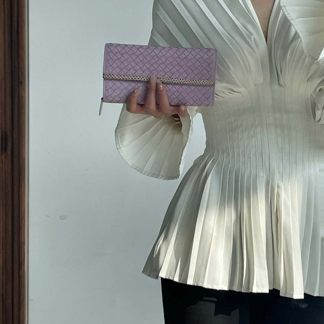 95新 BOTTEGA VENETA/葆蝶家 bv奶油紫编织长款钱包