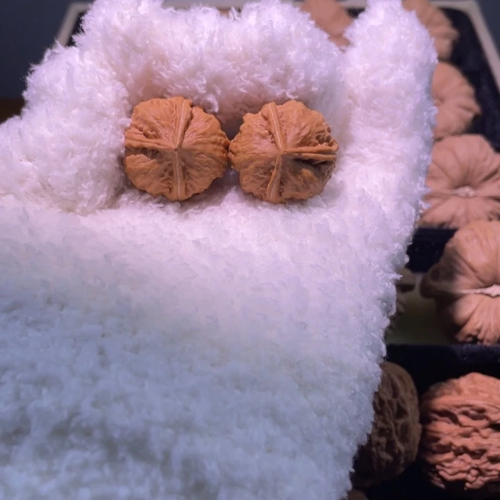 文玩核桃吊坠丁字三棱小手捻