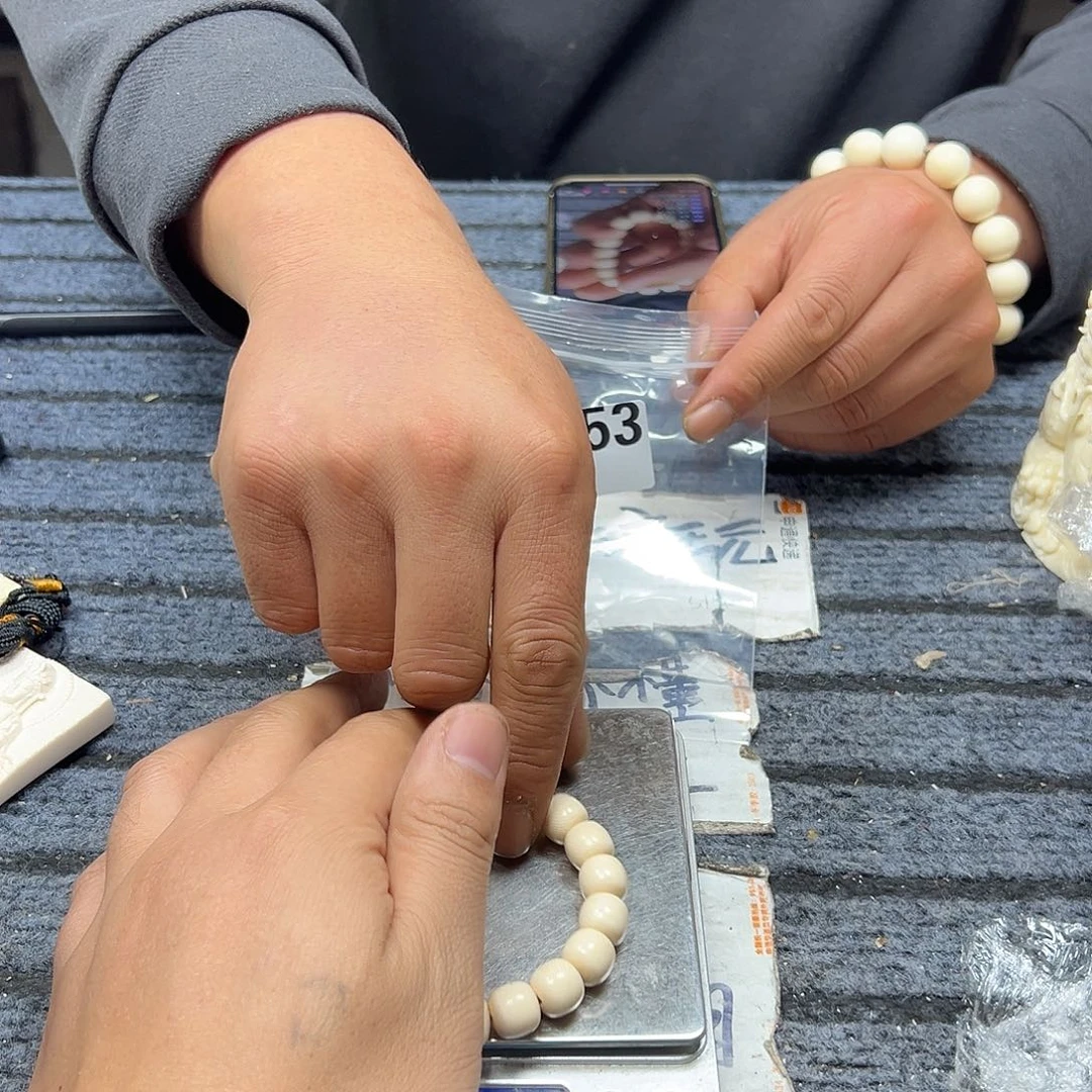 上***哥大果紫檀（缅甸花梨）0153