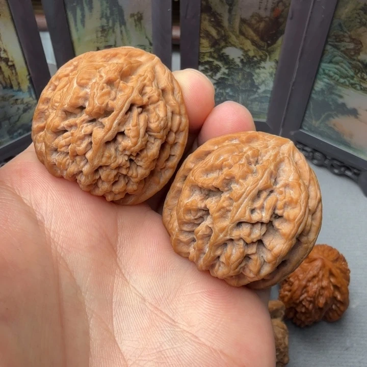 晴***~文玩核桃吊坠粗筋38