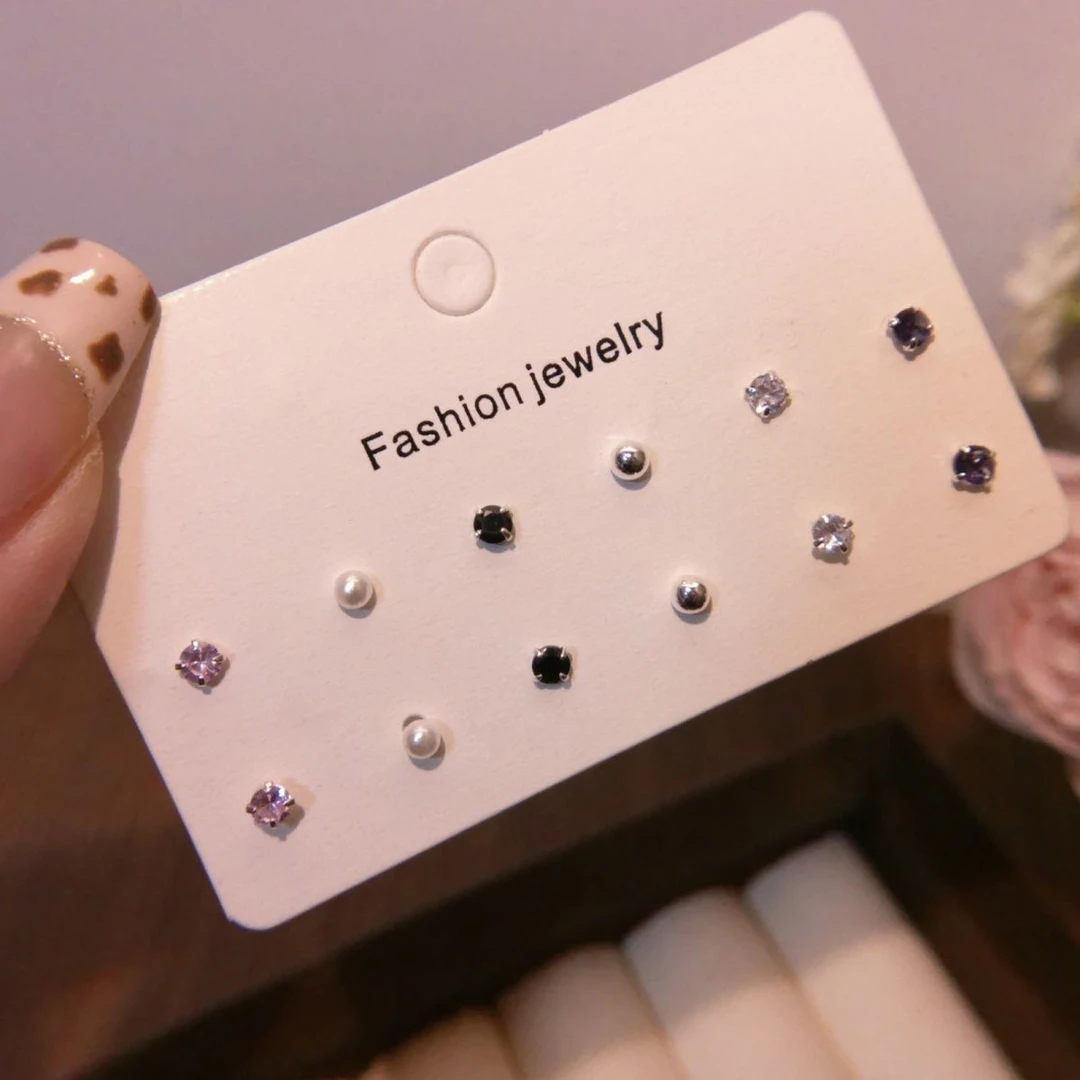 合金锆石耳饰 小巧迷你黑白锆石耳钉女简约学生学生睡觉免摘耳饰