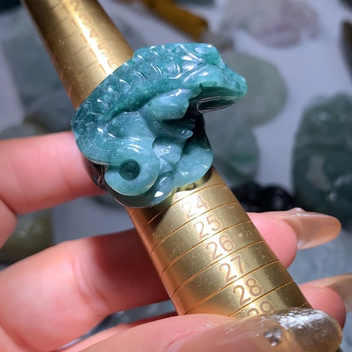 翡翠未镶嵌颈饰保真天然A货翡翠