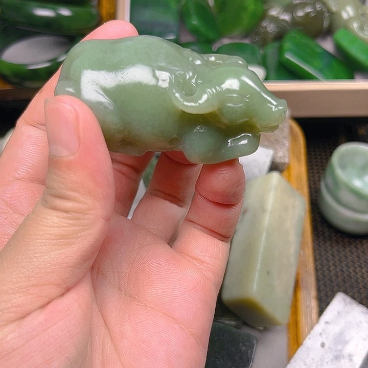 和田玉未镶嵌珠宝半成品?****3