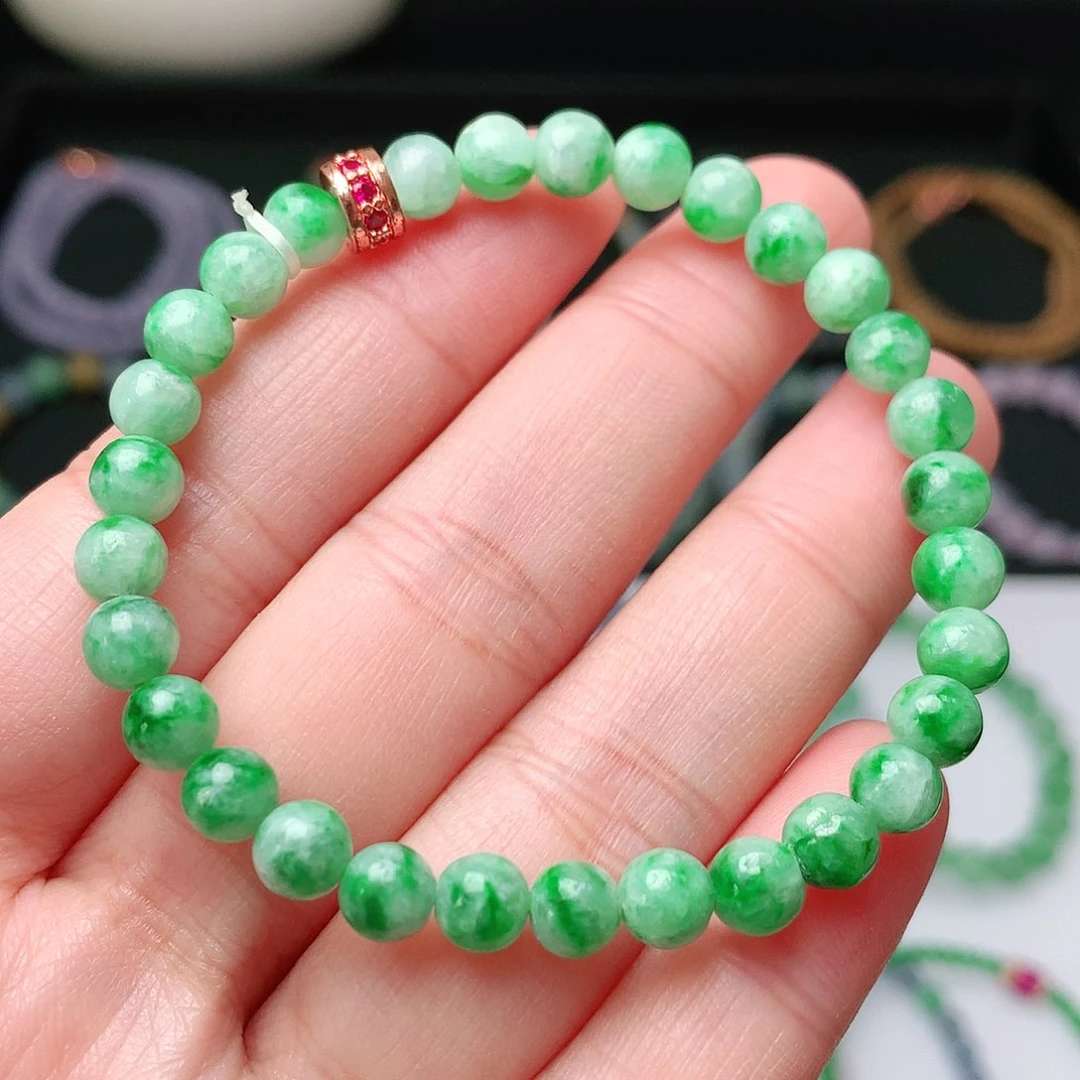 翡翠手链未镶嵌翡翠