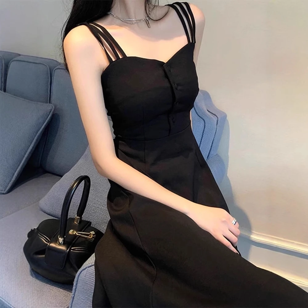 2025新款胖mm吊带连衣裙女春夏季小黑裙高腰遮肉显瘦减龄气质长裙