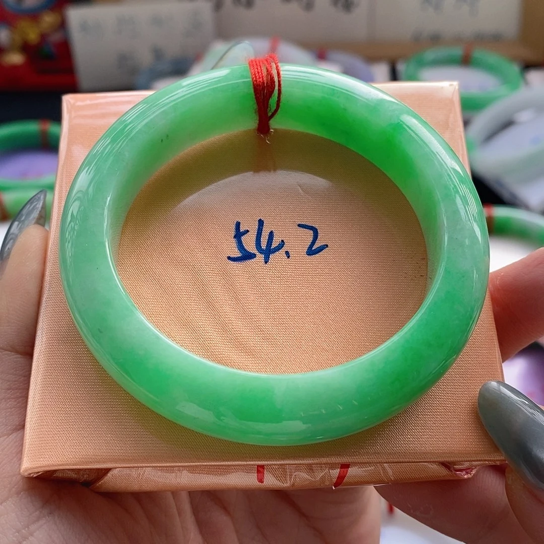无***好未镶嵌手镯翡翠手镯