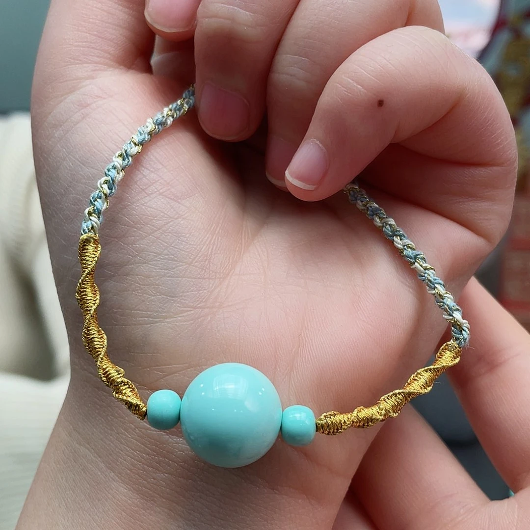 绿松石颈饰未镶嵌