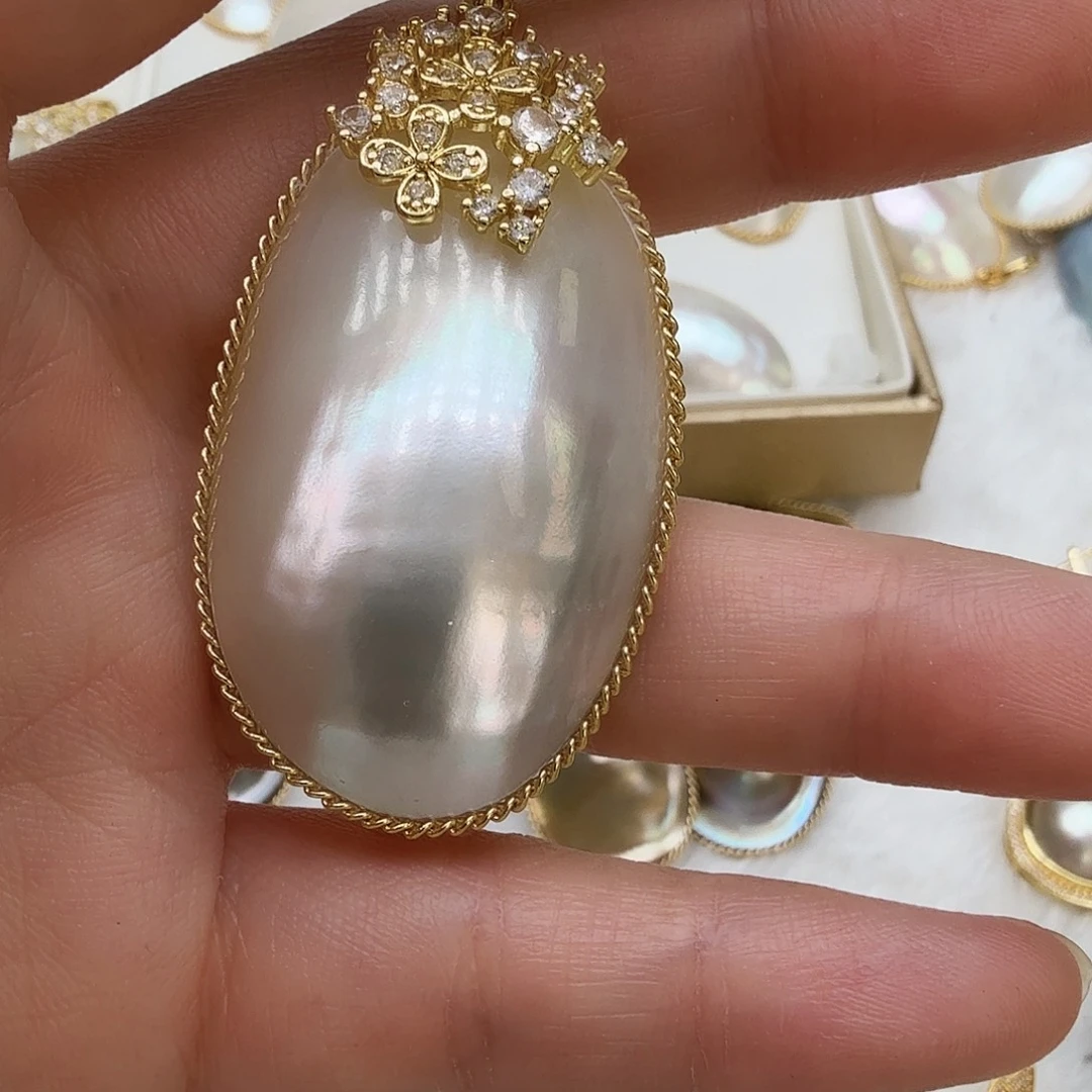 拼合珍珠（马贝珠）颈饰未镶嵌