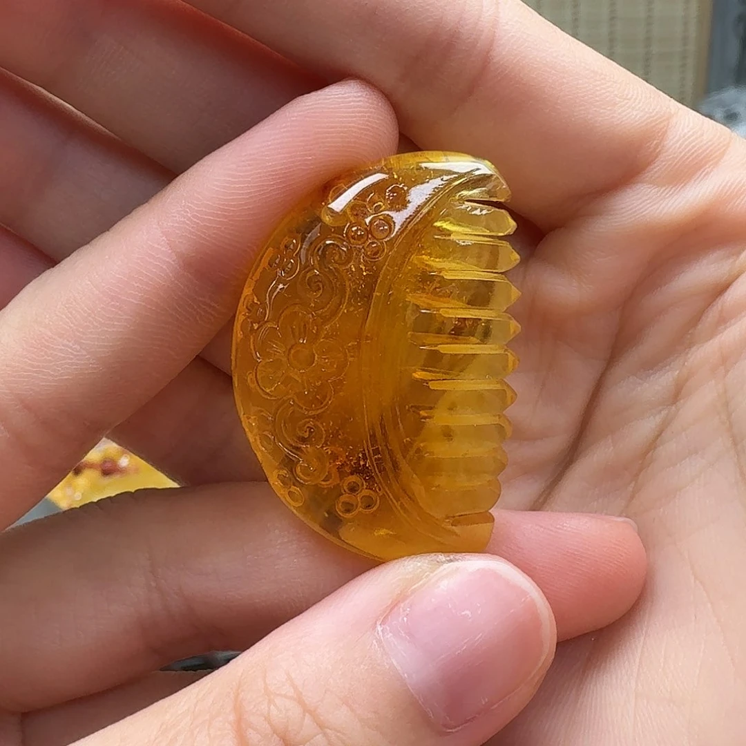 未镶嵌琥珀裸石吊坠