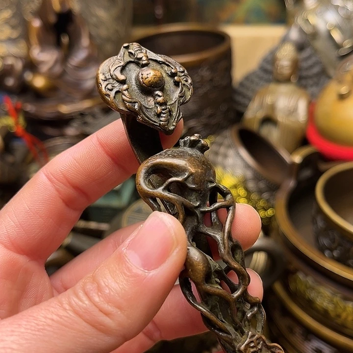 精美铜器批发档口