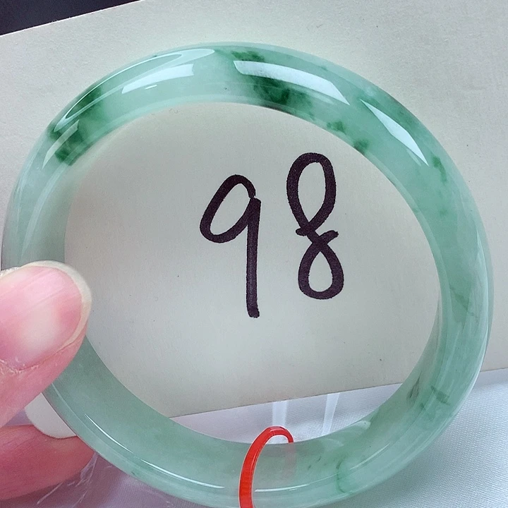 翡翠未镶嵌手镯翡翠