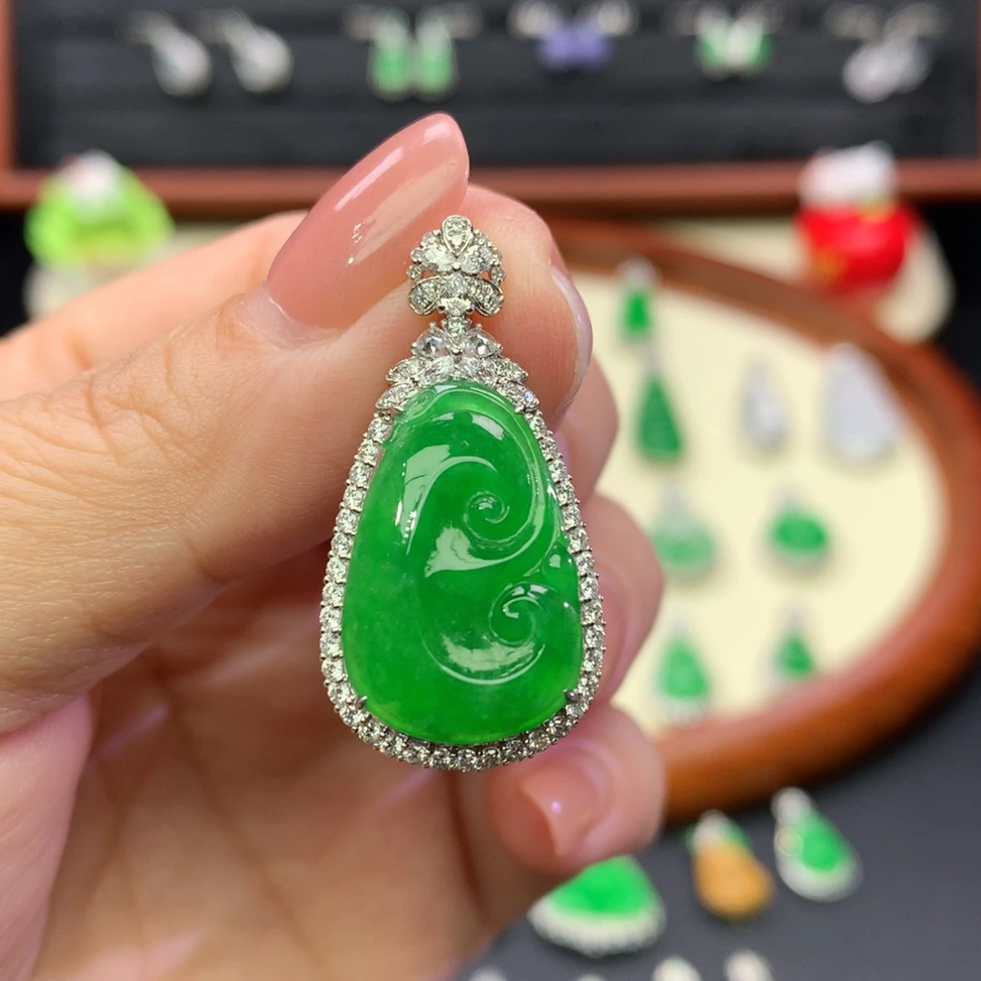 翡翠18K金镶嵌吊坠(不含链)