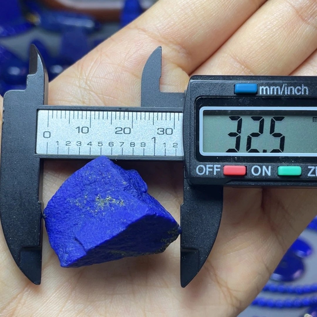 青金石未镶嵌哑光原石