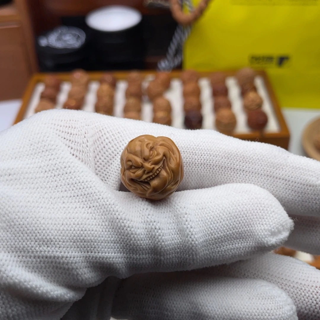 文玩核桃吊坠X**B猴头核桃雕刻猴头