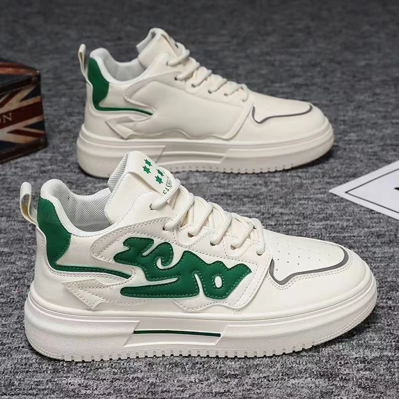 男鞋新款百搭中帮青少年板鞋运动休闲鞋学生秋季潮鞋备