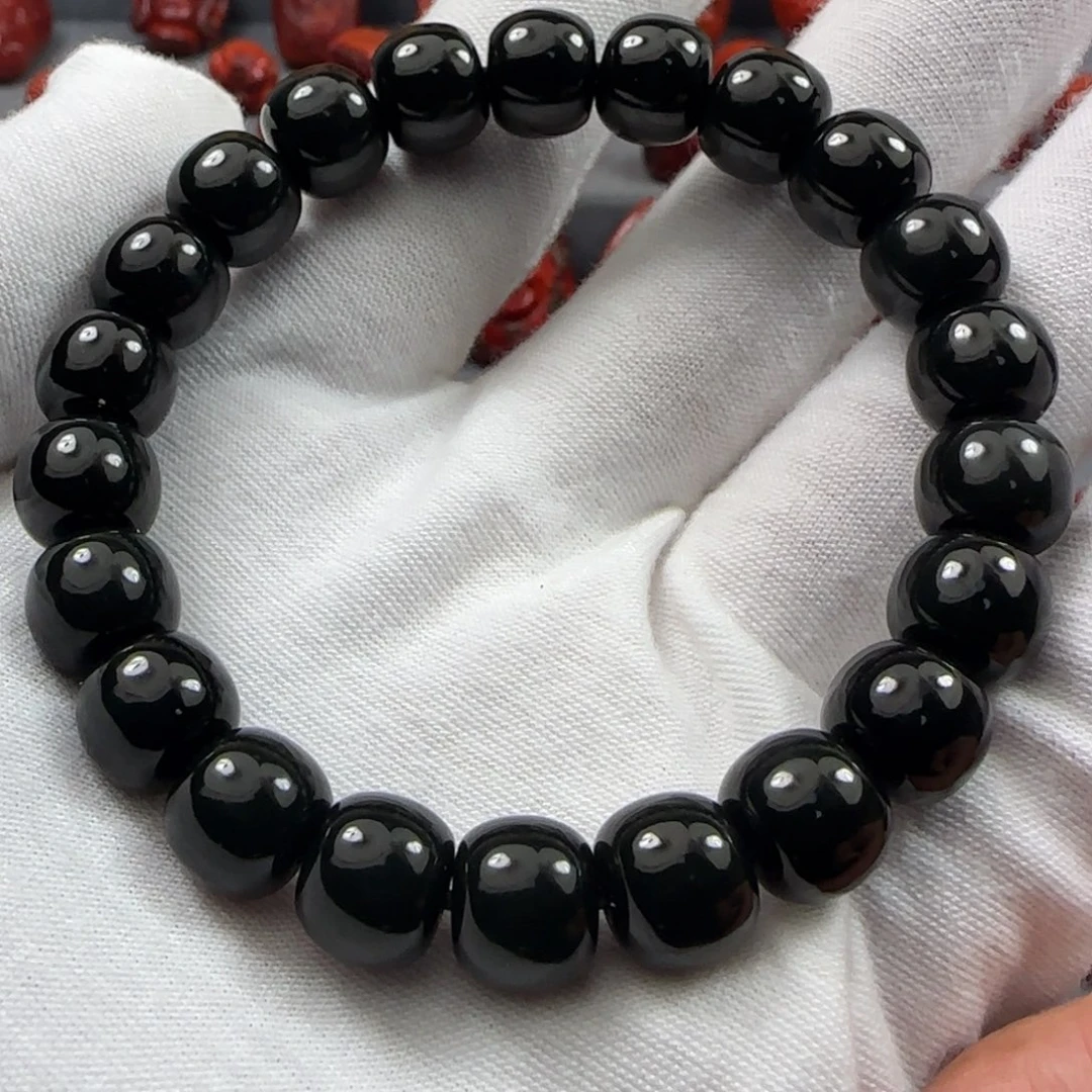 佛***争和田玉（糖玉）未镶嵌手链