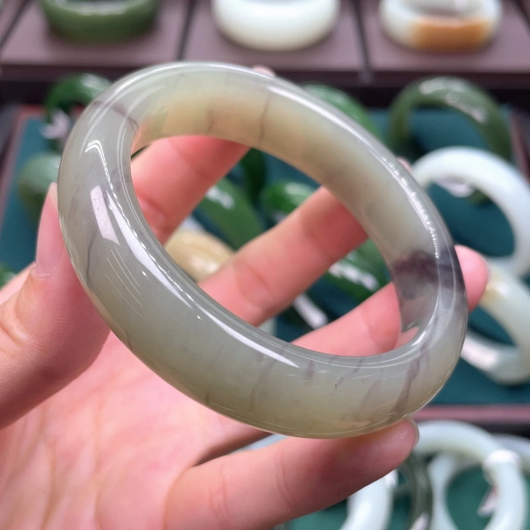 和田玉未镶嵌手镯55+