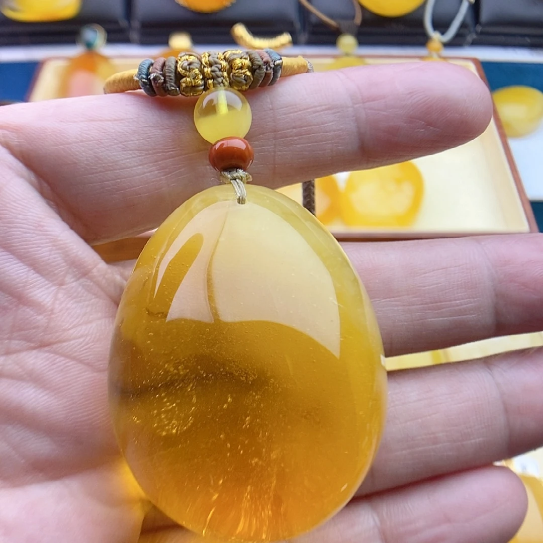 琥珀颈饰未镶嵌水滴