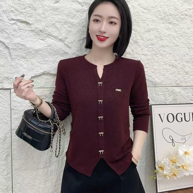 2025春季新款V领长袖针织衫女内搭高级感套头毛衫时尚显瘦百搭