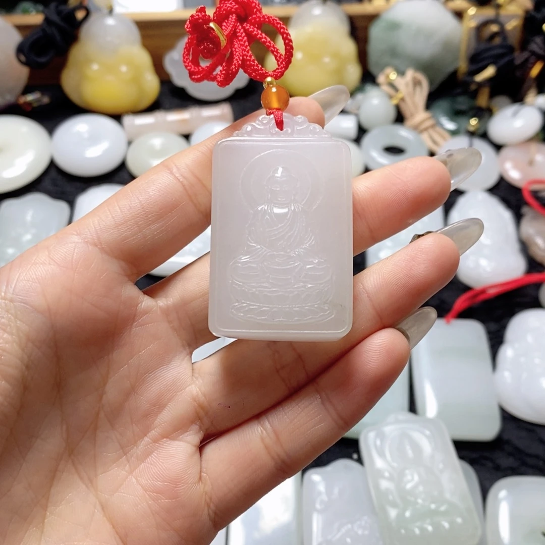 石英质玉颈饰未镶嵌