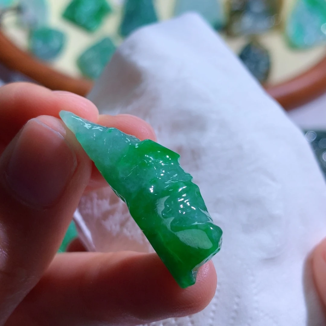 【闪购商品】翡翠吊坠(不含链)未镶嵌 2539