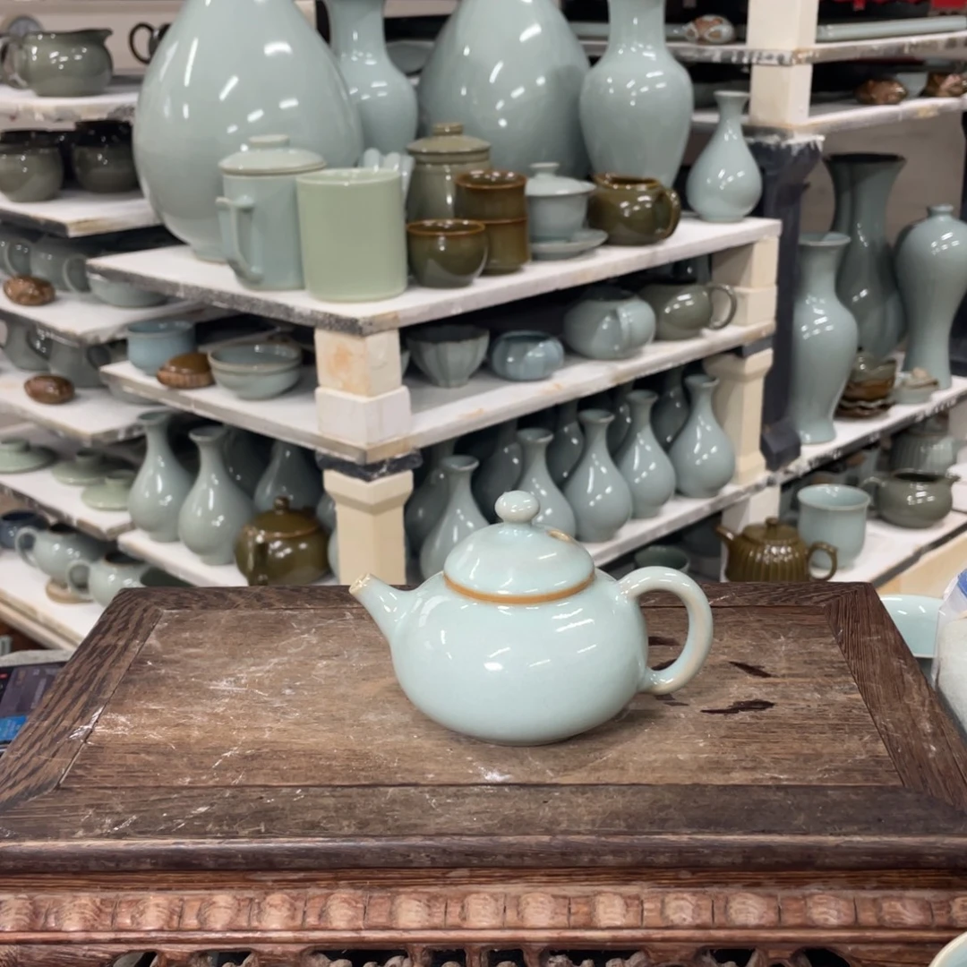 瓷片天青小小容天壶