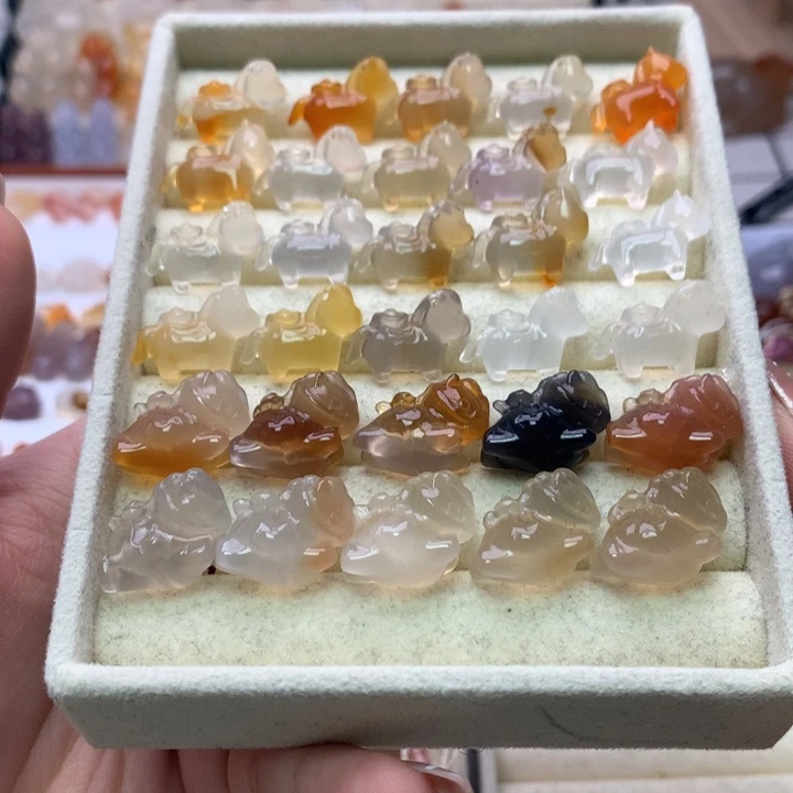 玛瑙/玉髓未镶嵌玛瑙小马