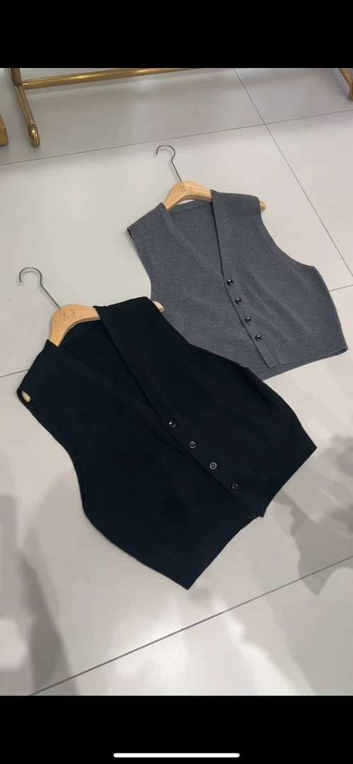 ZHIJIEFUSHI.纯色V领百搭休闲针织马甲