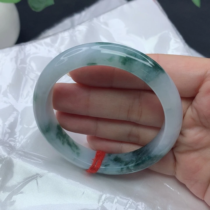 翡翠手镯未镶嵌59596060