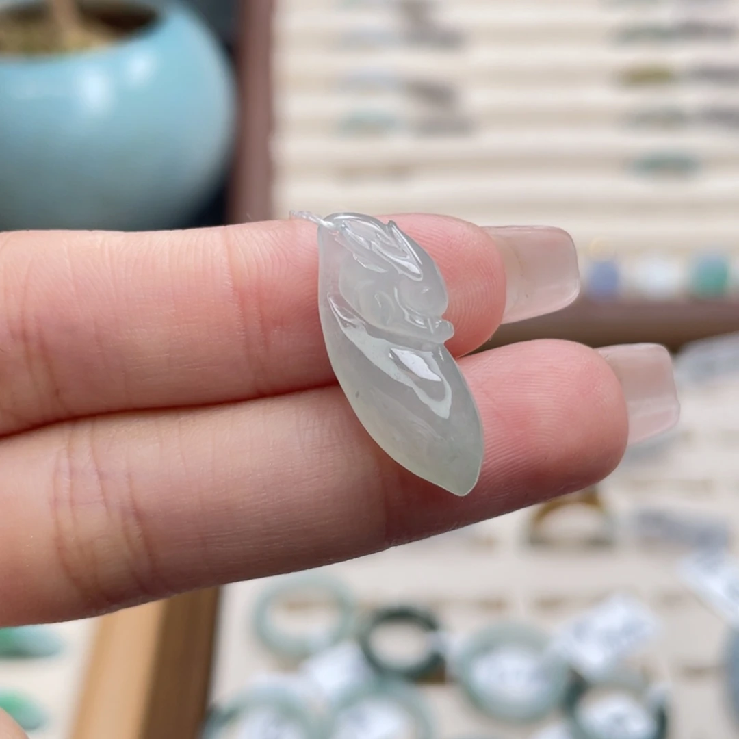 翡翠未镶嵌吊坠(不含链)a45冰晴底小龙